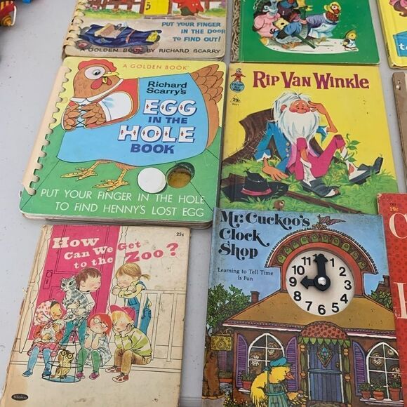 11 Vintage Children’s Books  - Picture 4 of 6